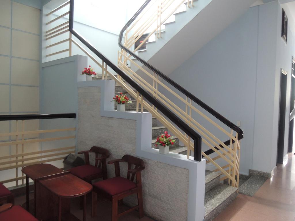 My Hanh Hotel Hue Bagian luar foto