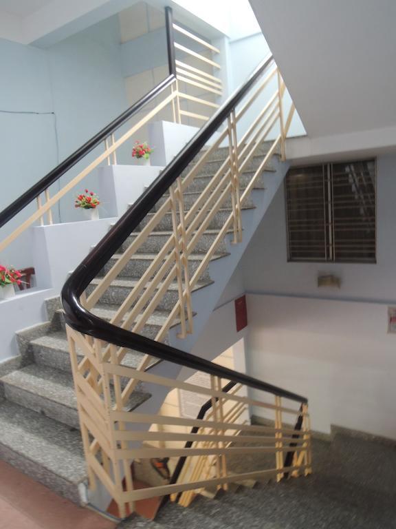 My Hanh Hotel Hue Bagian luar foto
