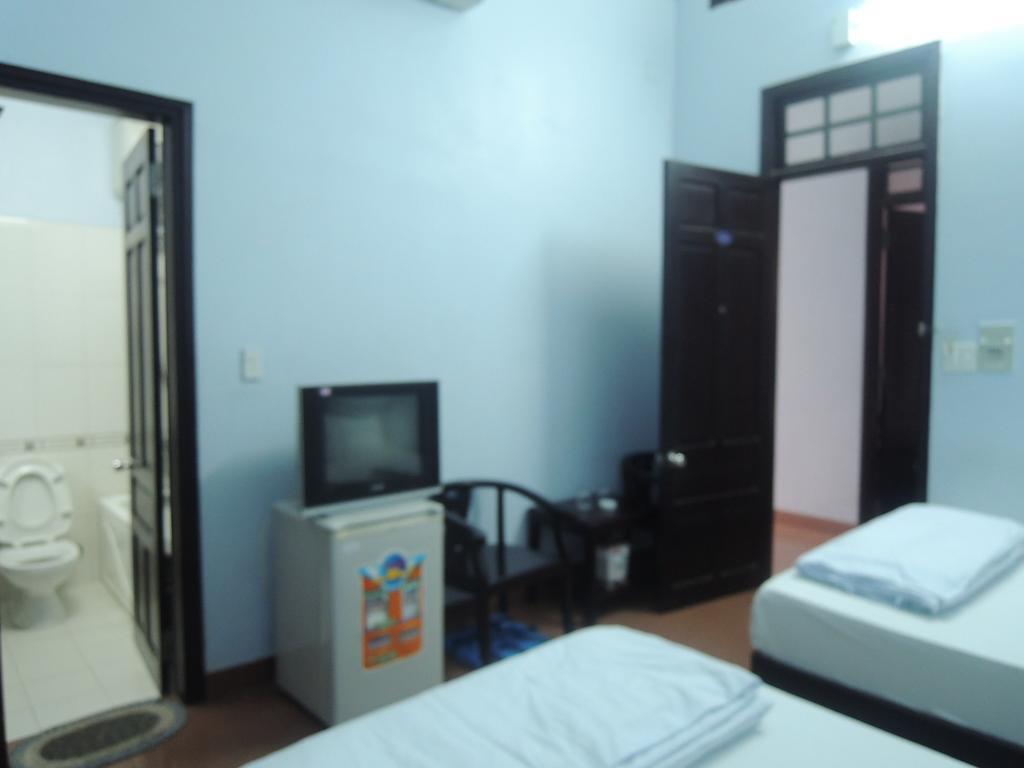 My Hanh Hotel Hue Bagian luar foto